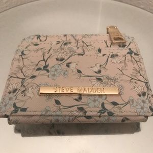 Steve Madden wallet